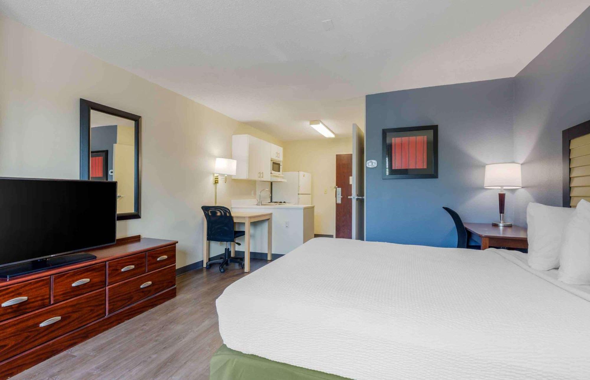 Extended Stay America Suites - Washington Dc Germantown Milestone Exteriör bild