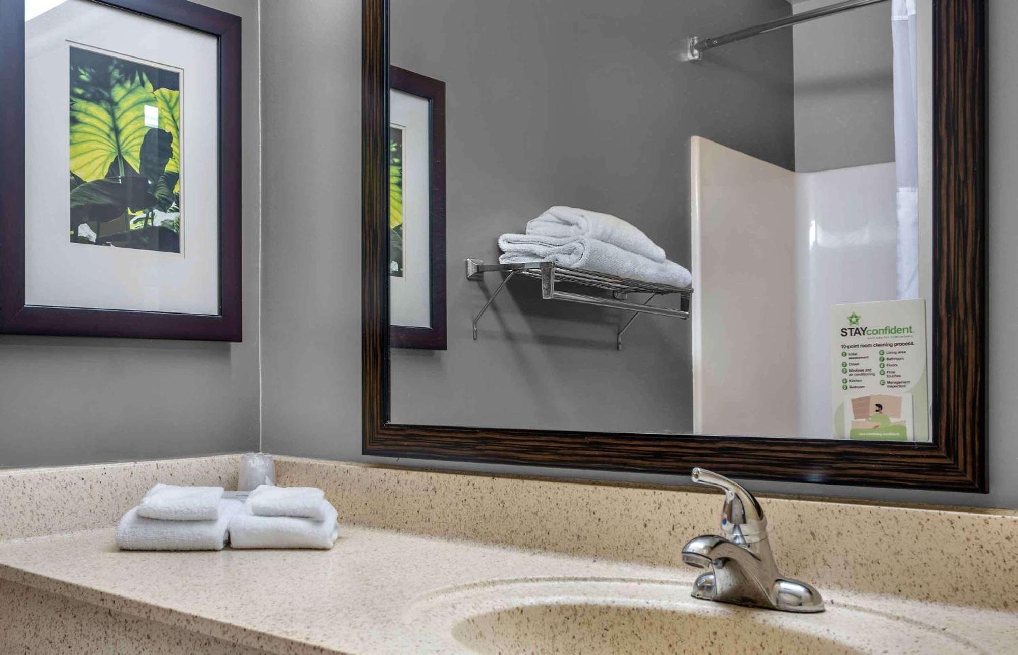 Extended Stay America Suites - Washington Dc Germantown Milestone Exteriör bild