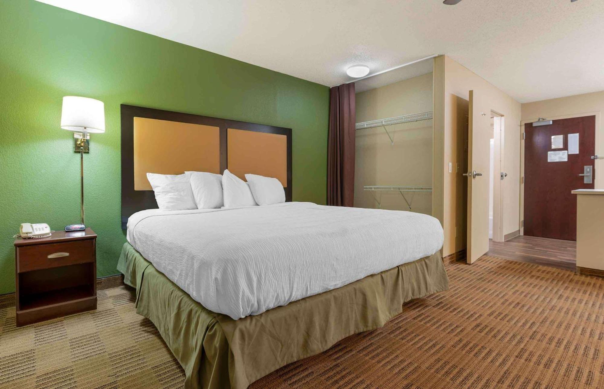 Extended Stay America Suites - Washington Dc Germantown Milestone Exteriör bild