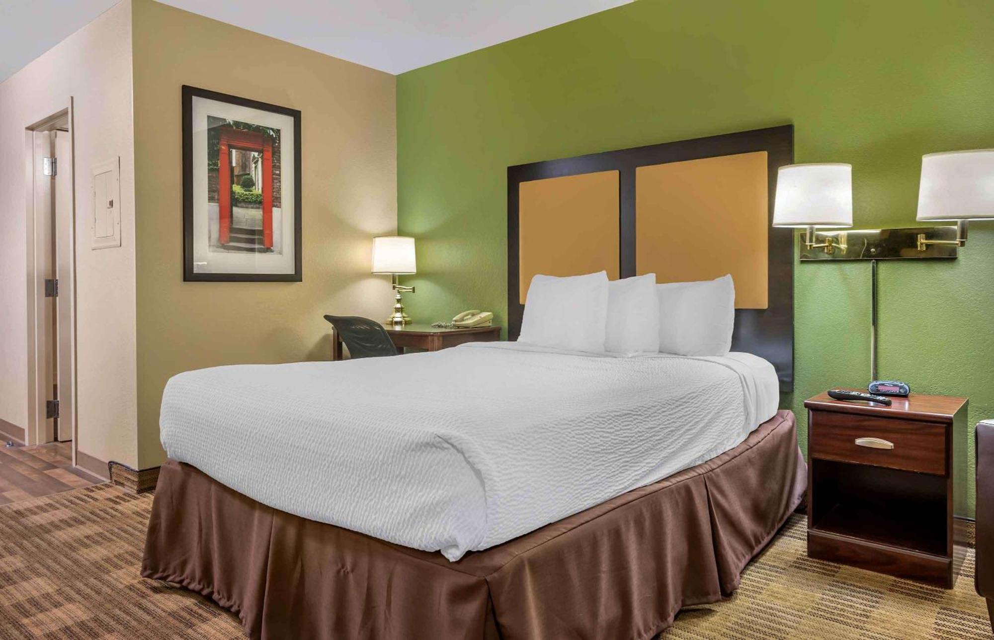 Extended Stay America Suites - Washington Dc Germantown Milestone Exteriör bild
