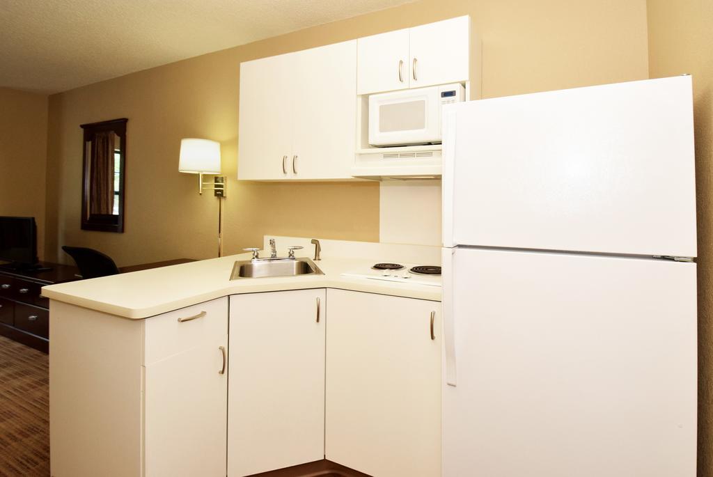 Extended Stay America Suites - Washington Dc Germantown Milestone Exteriör bild