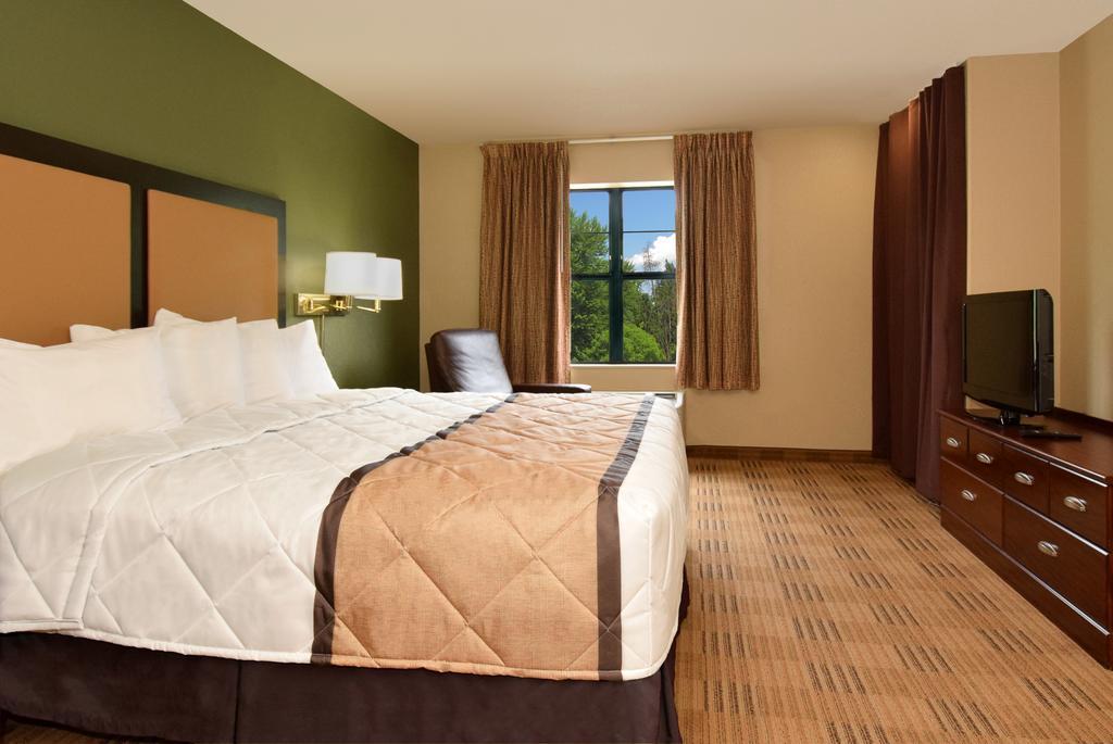 Extended Stay America Suites - Washington Dc Germantown Milestone Exteriör bild