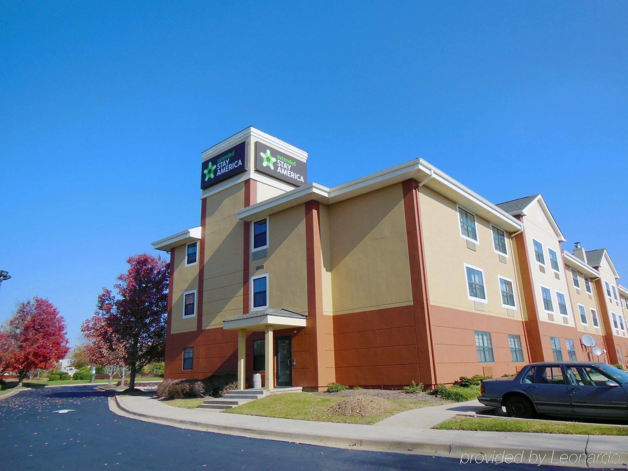 Extended Stay America Suites - Washington Dc Germantown Milestone Exteriör bild